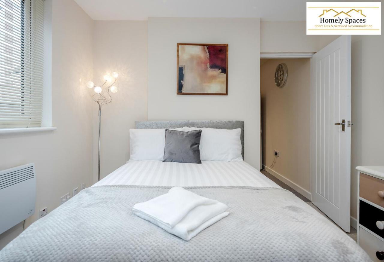 Bedford Hospital Victoria Apartments A And B By Homely Spaces Short Lets & Serviced Accommodation Екстер'єр фото