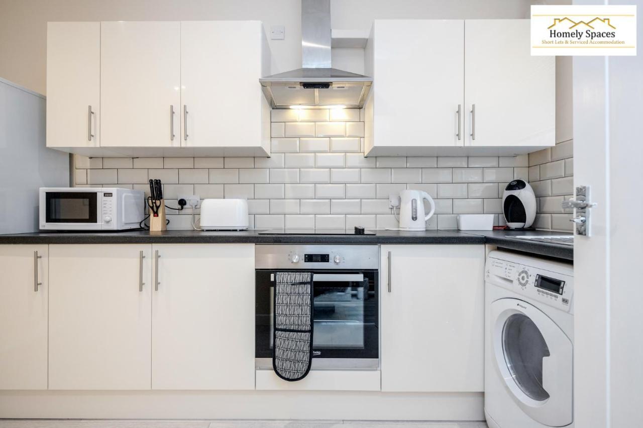 Bedford Hospital Victoria Apartments A And B By Homely Spaces Short Lets & Serviced Accommodation Екстер'єр фото
